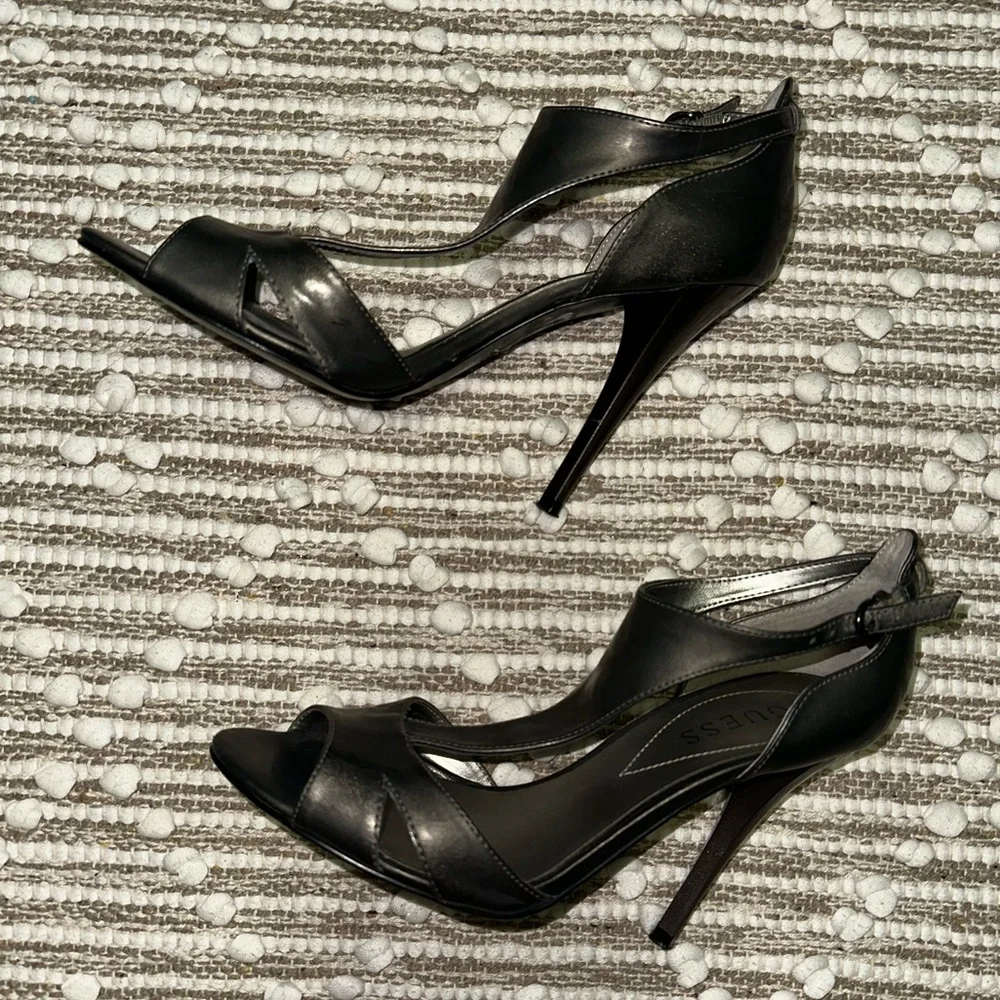 GUESS Heels - Picture 5 of 5